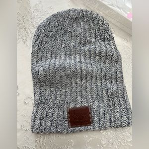 Love Your Melon Womens Slouch Knit Beanie Hat One Size black specked